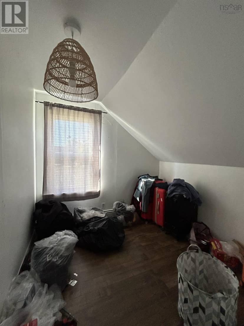 24 South Albion Street — photo 13 of 15