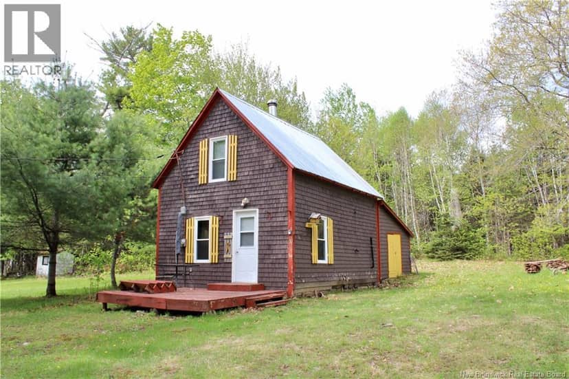9 Clarks Point Road — photo 1 of 13