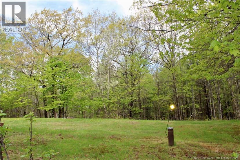 9 Clarks Point Road — photo 4 of 13