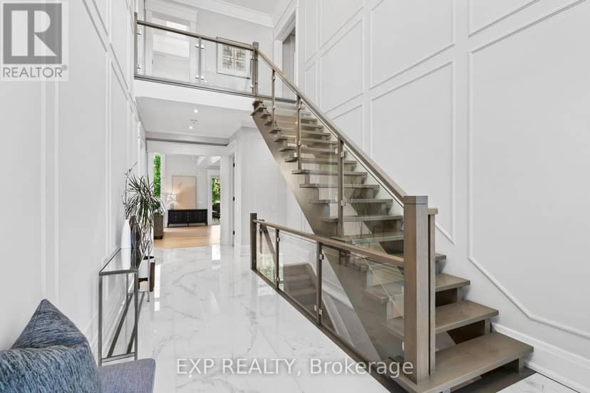 74 Bedford Park Avenue, Richmond Hill, photo 3
