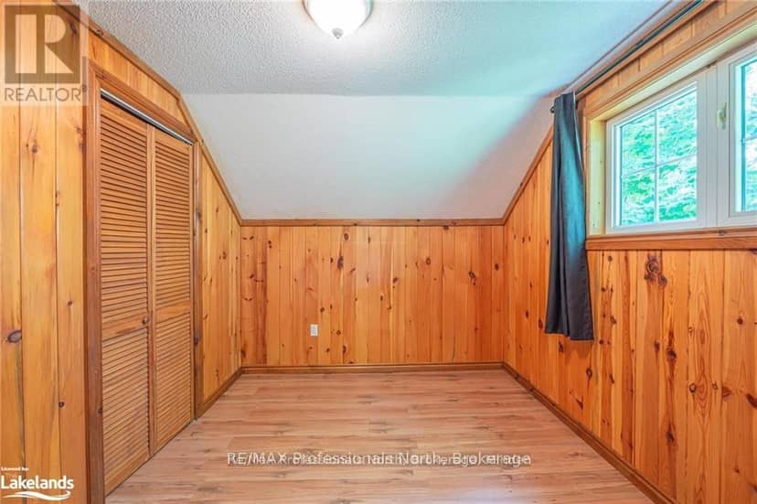1026 Dewey Street — photo 31 of 40