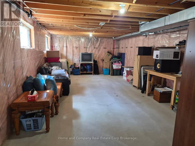 50 Dufferin Street — photo 37 of 40