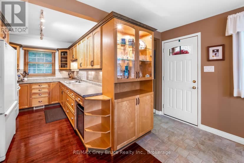 186 Hope Bay Road — photo 11 of 40