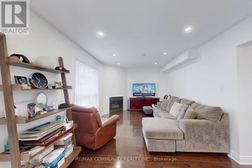 71 Hibbard Drive — photo 13 of 40