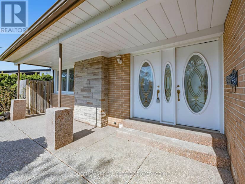 517 Pinegrove Road — photo 4 of 40