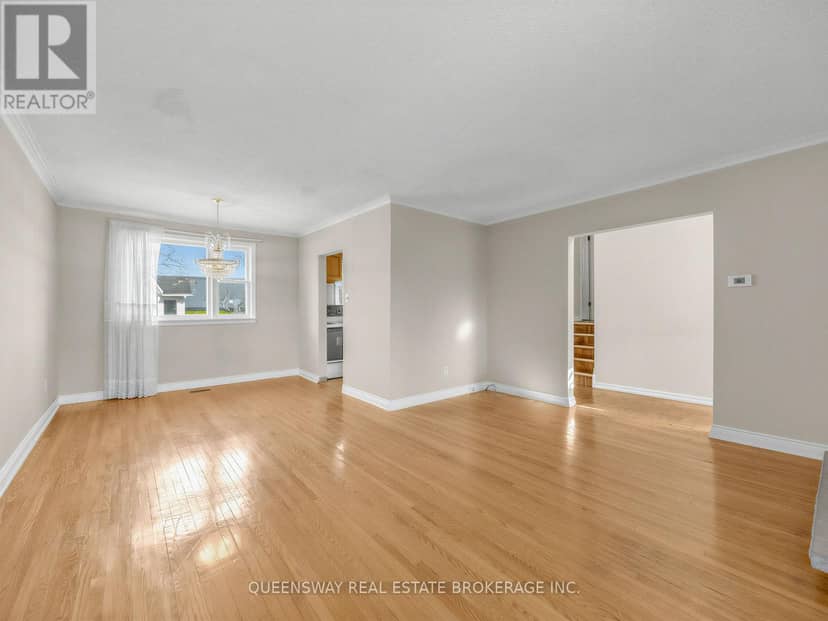 517 Pinegrove Road — photo 8 of 40