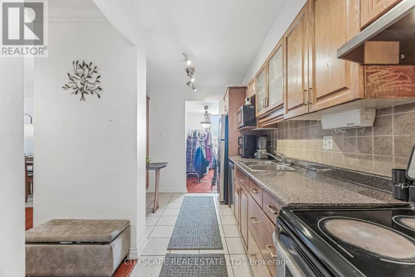 1706 - 20 Mississauga Valley Boulevard — photo 16 of 40