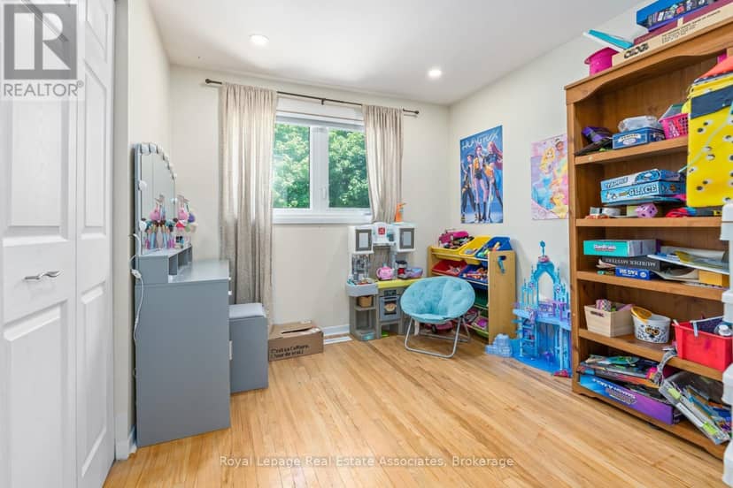 26 Marilyn Crescent — photo 21 of 40