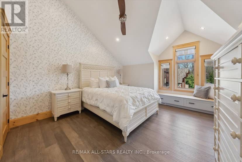 27440 Cedarhurst Beach Road — photo 30 of 40