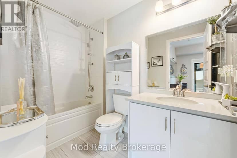 129 - 128 Grovewood Common — photo 15 of 25