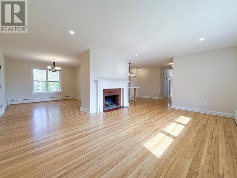 240C North River Road — photo 7 of 40