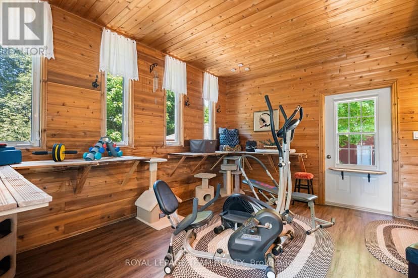 3245 Wallace Road — photo 16 of 40