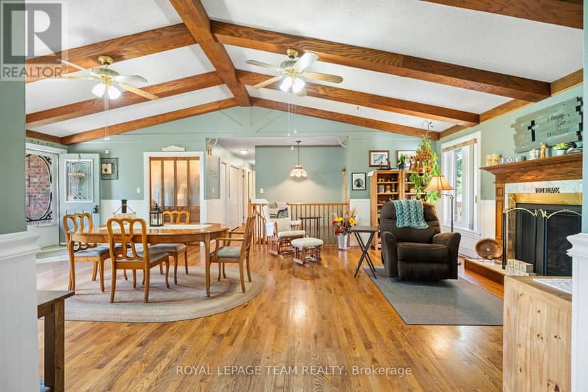 3245 Wallace Road — photo 5 of 40