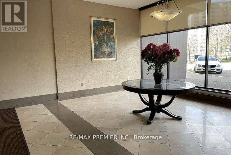 2004 - 1455 Lawrence Avenue W — photo 5 of 26