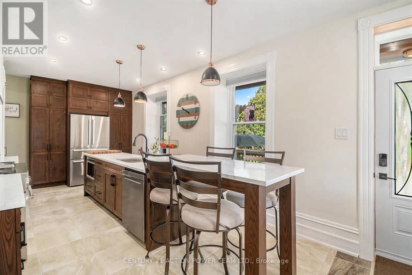 1674 Landry Street — photo 11 of 40
