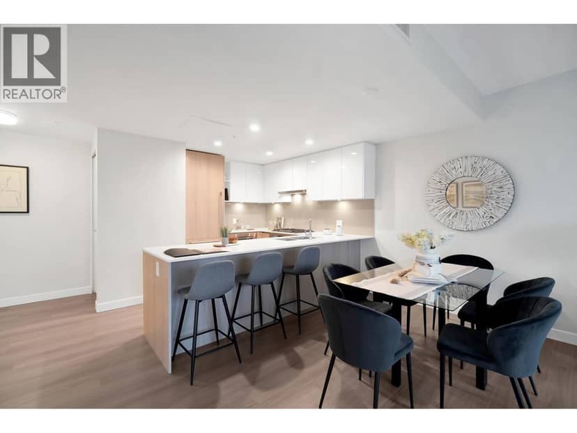 601 618 CARNARVON STREET, New Westminster, photo 3