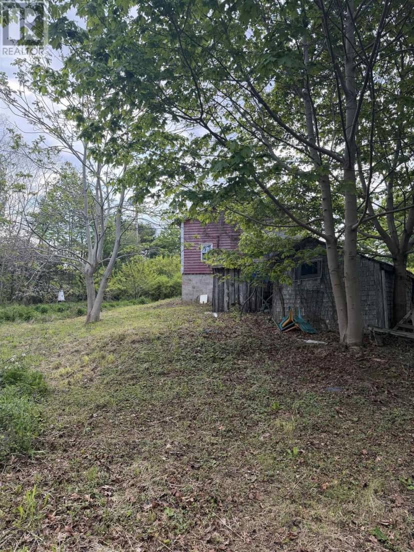 8721 Highway 101 — photo 27 of 40