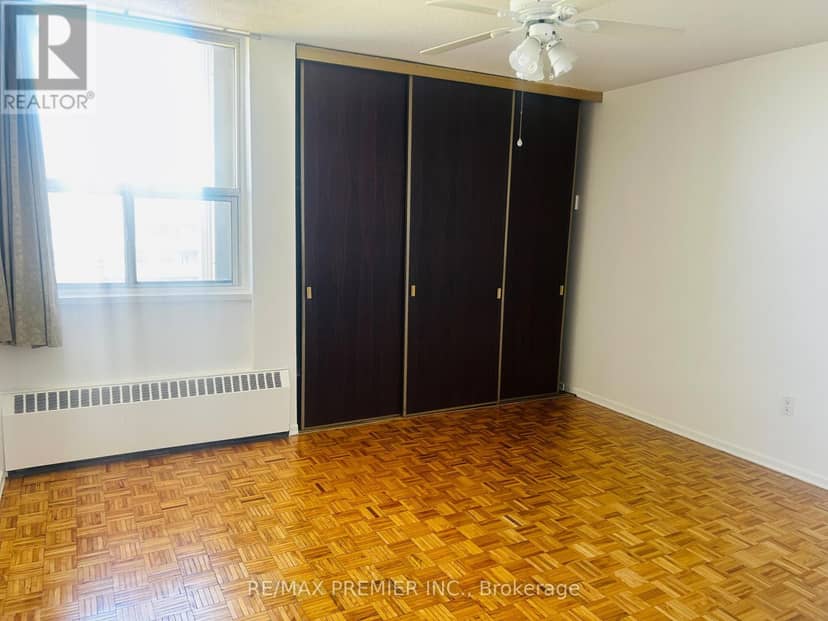 2004 - 1455 Lawrence Avenue W — photo 17 of 26