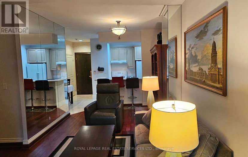 306 - 102 Bloor Street W — photo 12 of 27