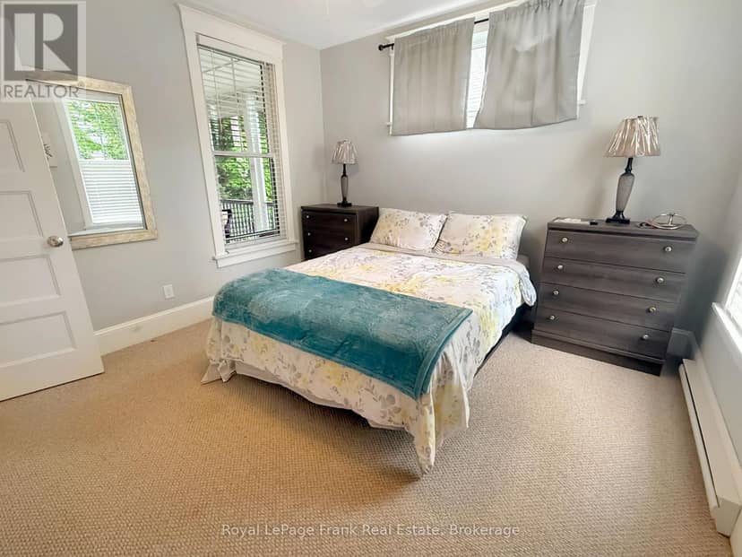 209 - 50 Hollow Lane — photo 16 of 40