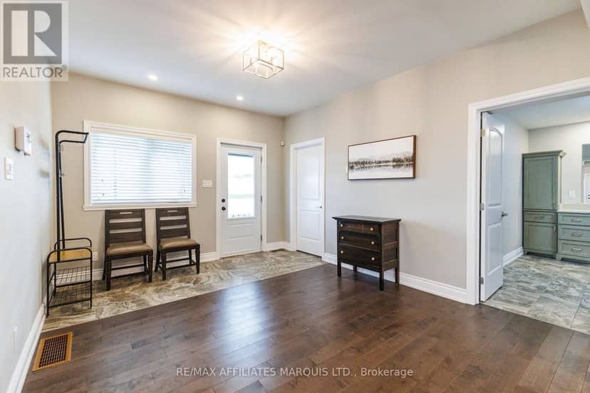 3314 Montreal Road — photo 13 of 40