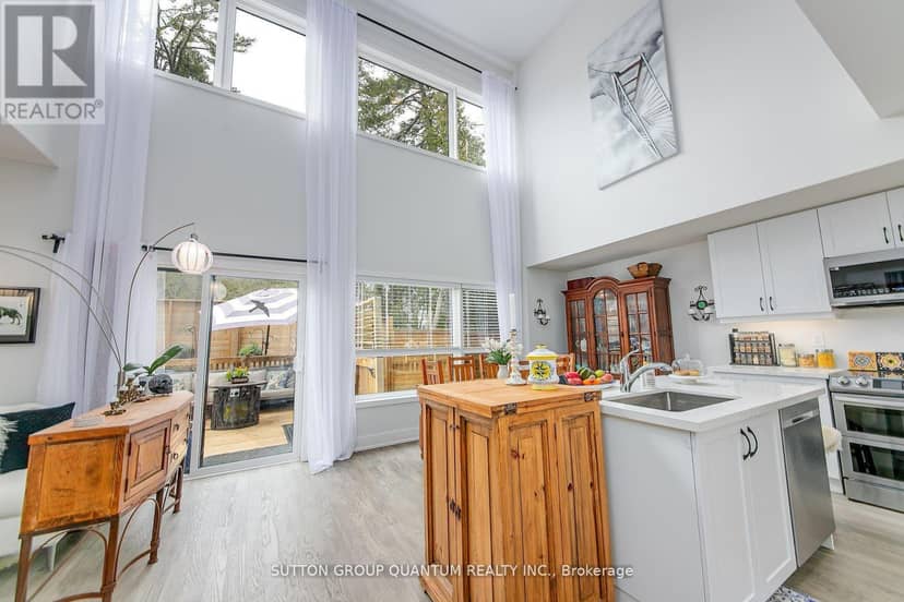 35 Ruby Crescent — photo 11 of 37