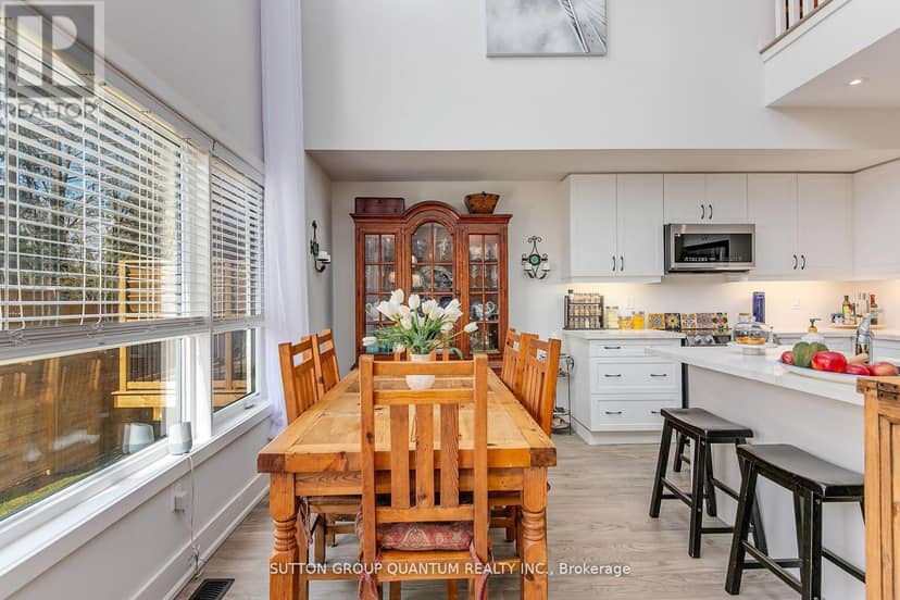 35 Ruby Crescent — photo 14 of 37