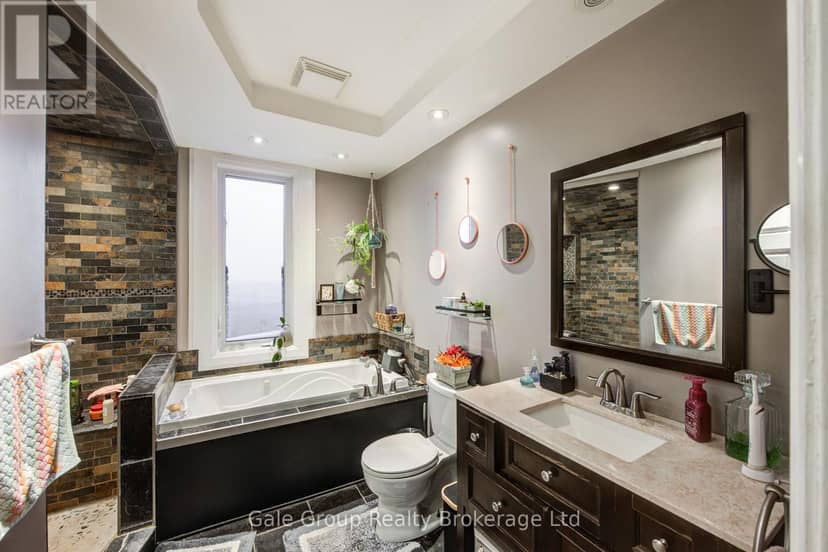 83 Oxford Street — photo 10 of 25