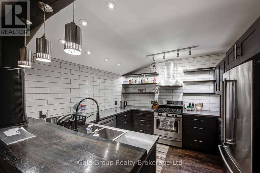 83 Oxford Street — photo 13 of 25