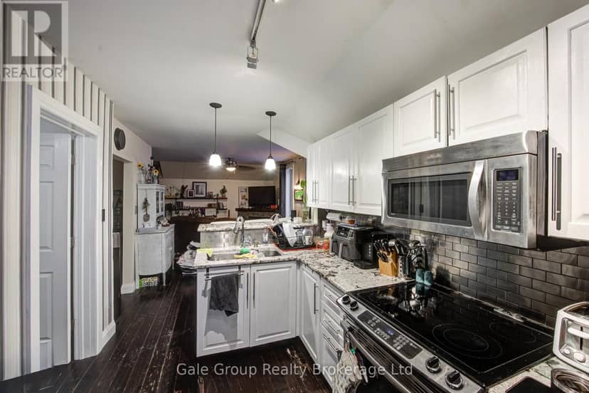 83 Oxford Street — photo 4 of 25
