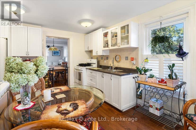 370 Main Street — photo 17 of 26