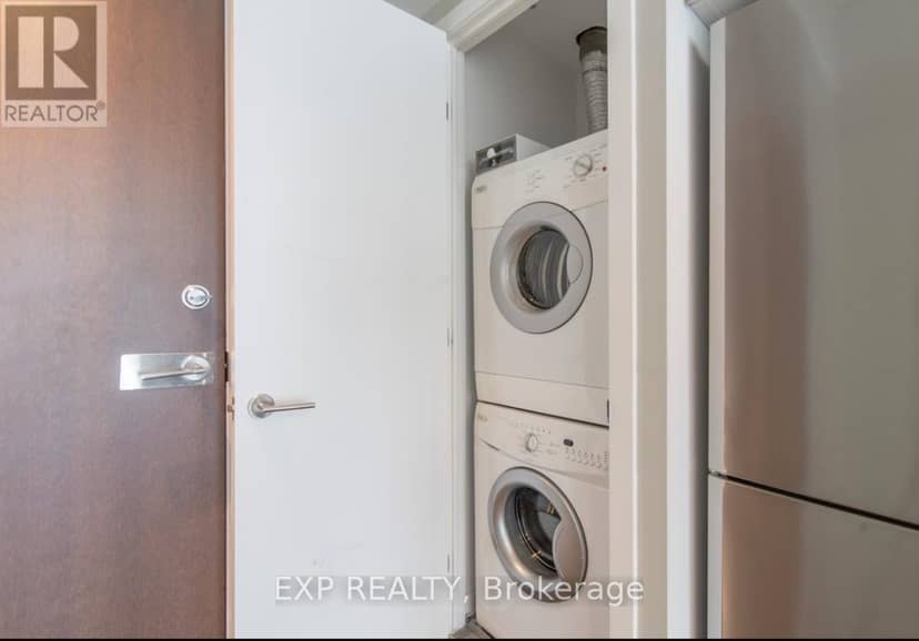 1606 - 199 Slater Street — photo 14 of 22