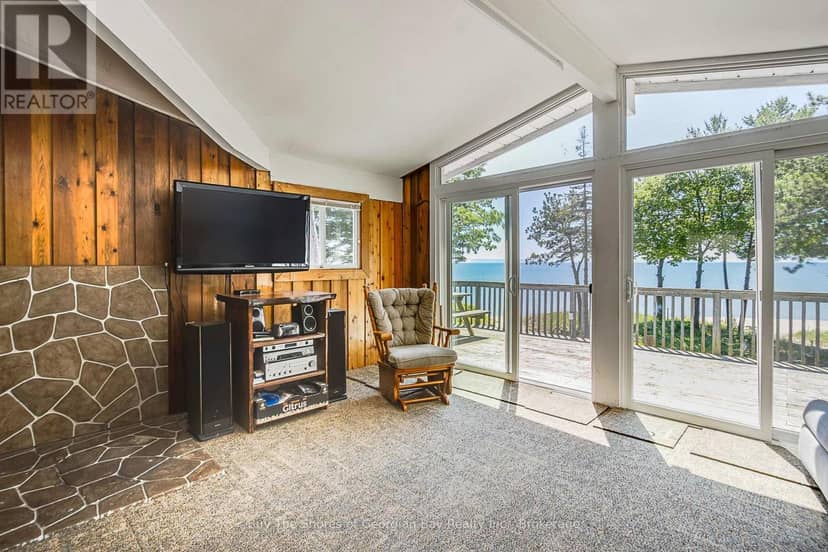 8 Nassau Court — photo 18 of 40
