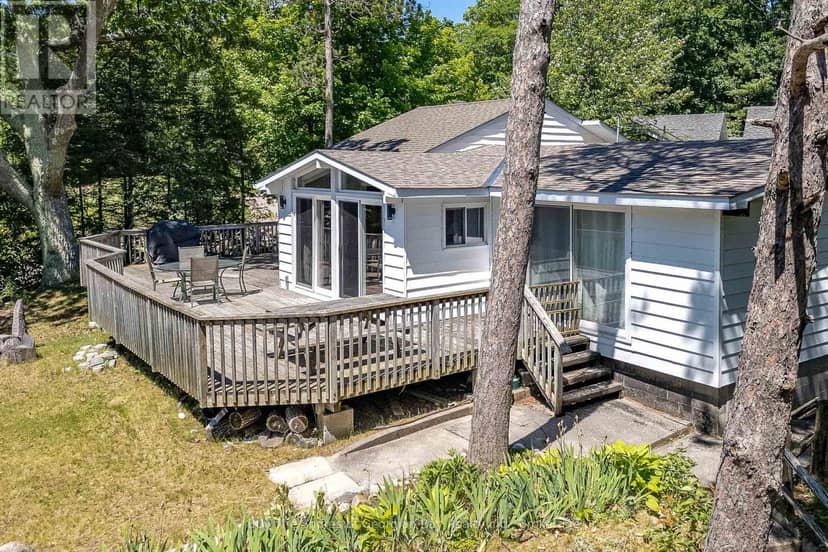 8 Nassau Court — photo 2 of 40