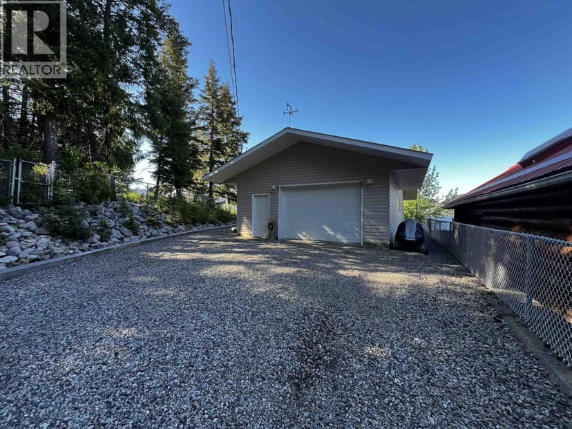 Cabin 1 155 BIRCH BAY RESORT ROAD, Fraser Lake, photo 3
