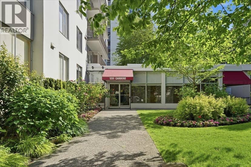 802 1251 CARDERO STREET, Vancouver, photo 3