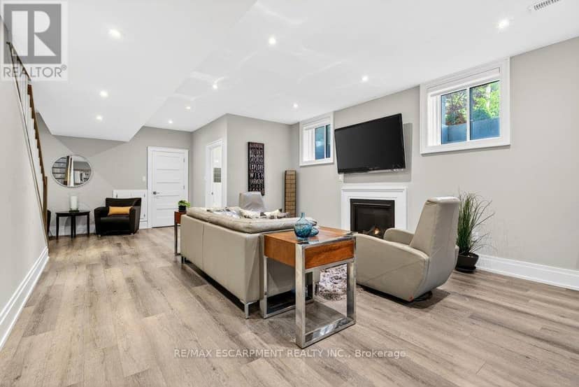 6 - 2134 New Street — photo 36 of 40
