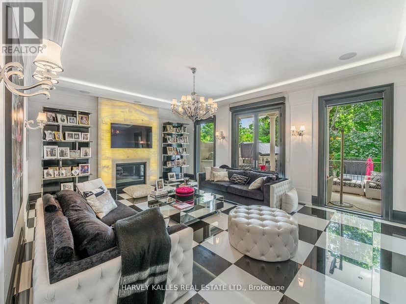 327 Cortleigh Boulevard — photo 10 of 40