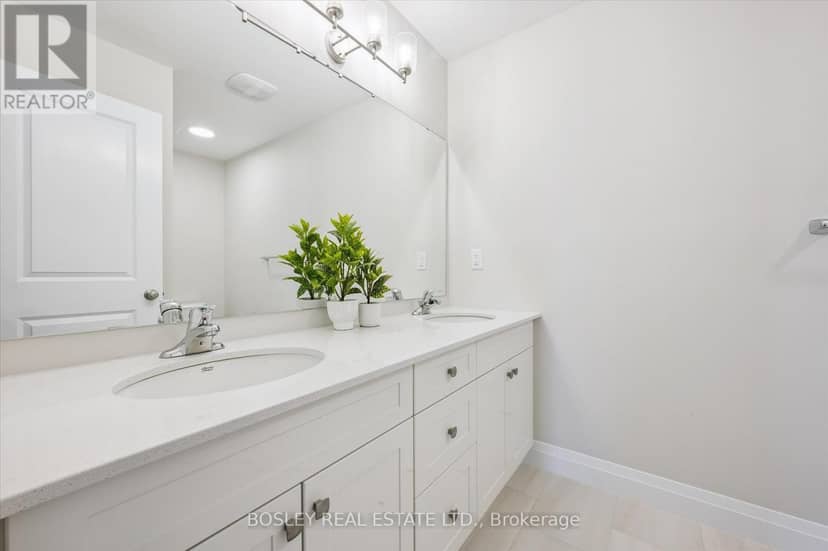 111 Catherine Street — photo 21 of 30