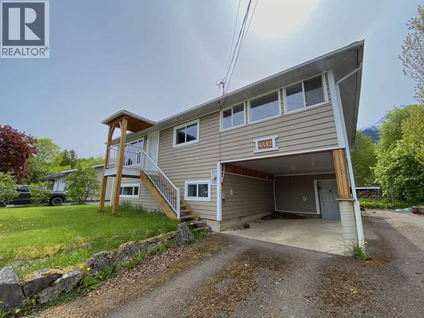 4412 14TH AVENUE, New Hazelton