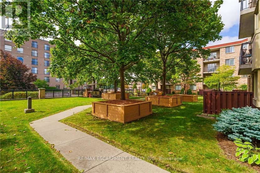 211 - 3499 Upper Middle Road — photo 40 of 40