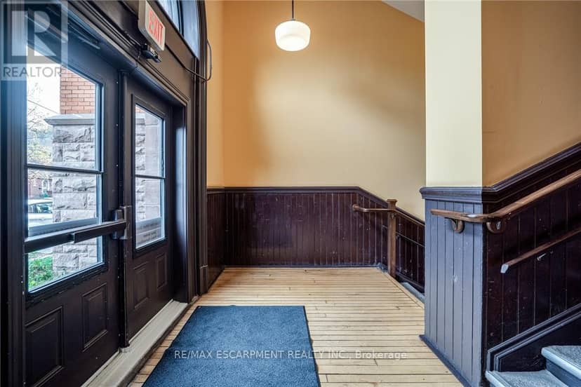104 - 200 Stinson Street — photo 34 of 40