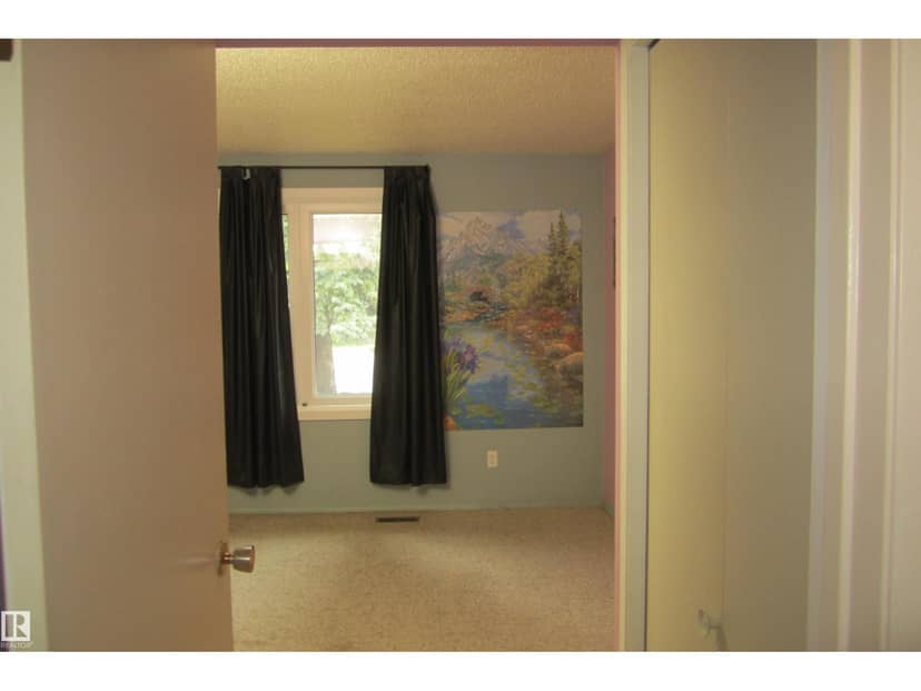 3814 37 AV — photo 21 of 40