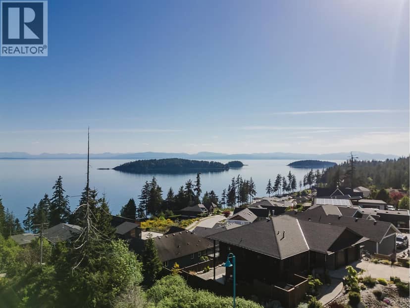 5883 COWRIE STREET, Sechelt, photo 3