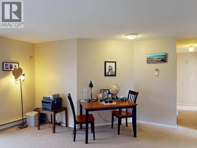 301-5701 WILLOW AVE, Powell River, photo 2