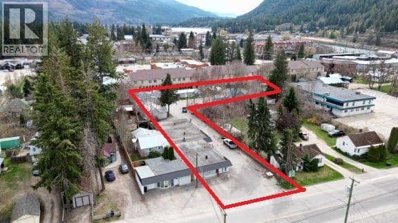 231 Finlayson Street, Sicamous