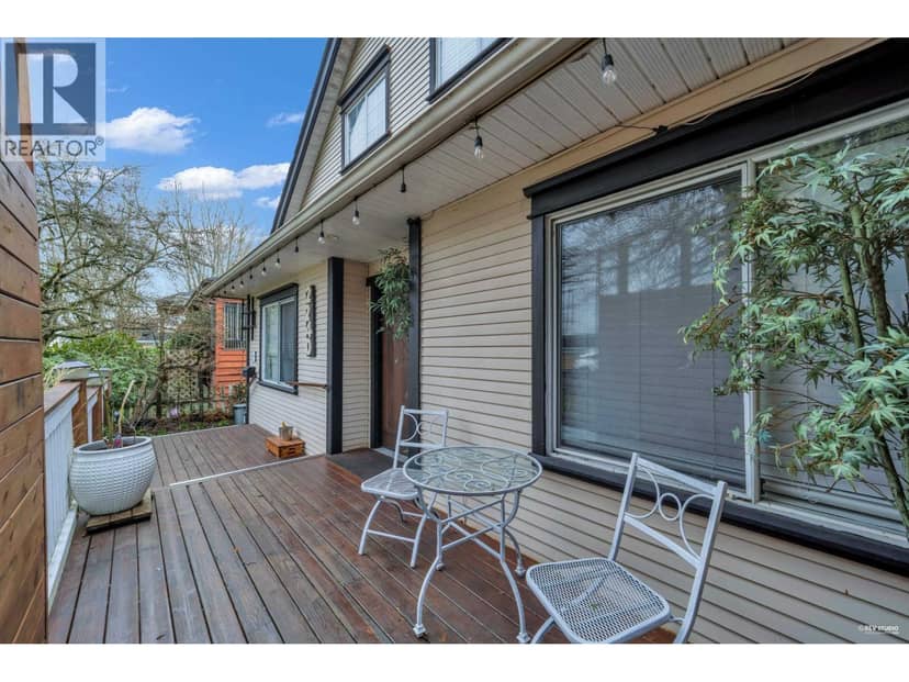 2240 DOUGLAS CRESCENT, Richmond, photo 4