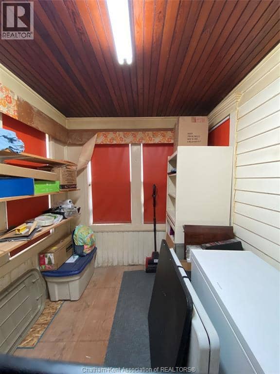 299 Victoria AVENUE — photo 12 of 18