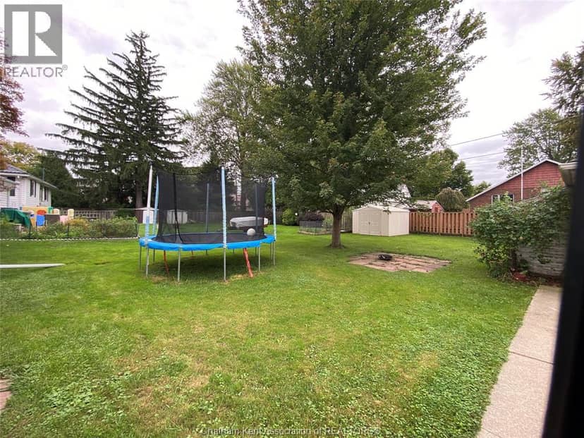 299 Victoria AVENUE — photo 17 of 18