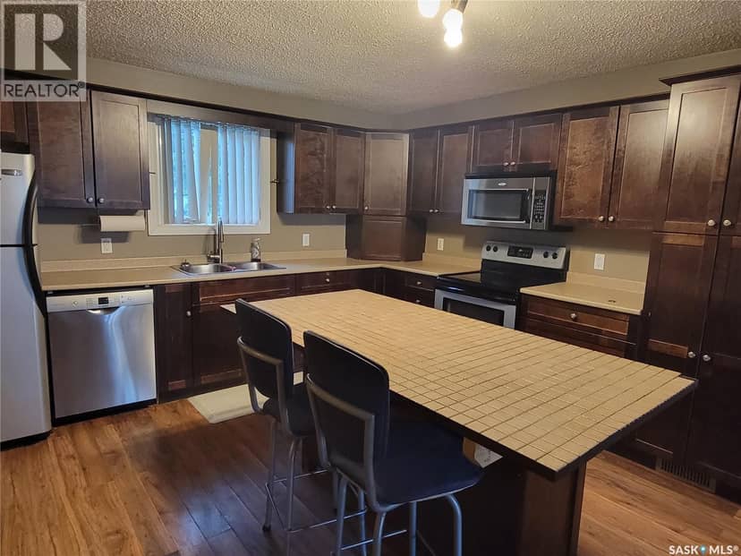 4705 Tribune STREET, Macklin, photo 3